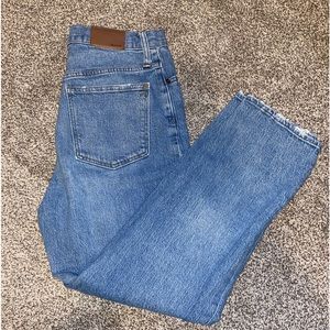 madewell straight leg jeans! Light blue, stretchy, haven’t worn much